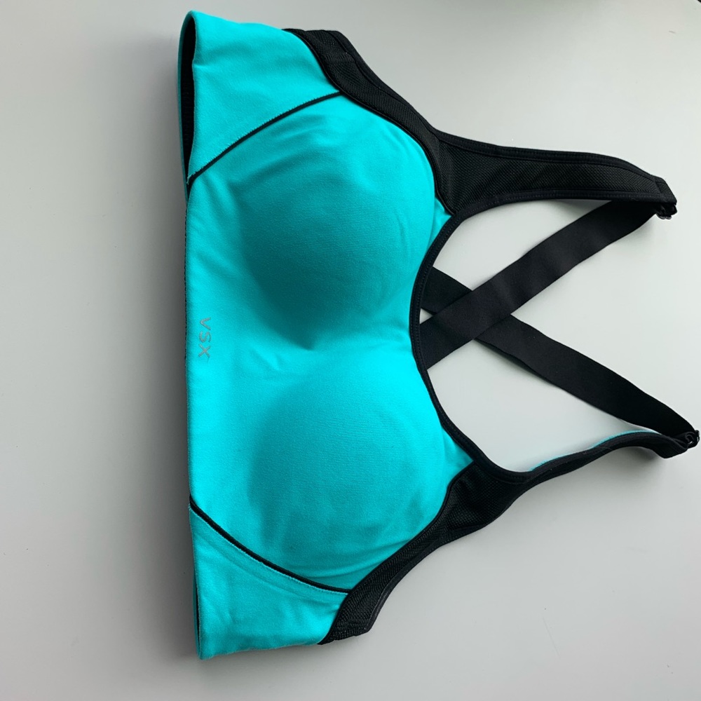 Victoria’s Secret Sports Bra 34B